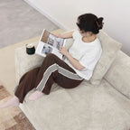 Divano componibile a L oversize in velluto a coste 142 con pouf, classico e profondo