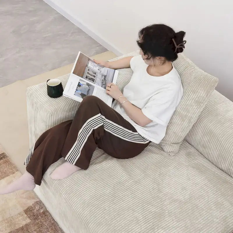Divano componibile a L oversize in velluto a coste 142 con pouf, classico e profondo
